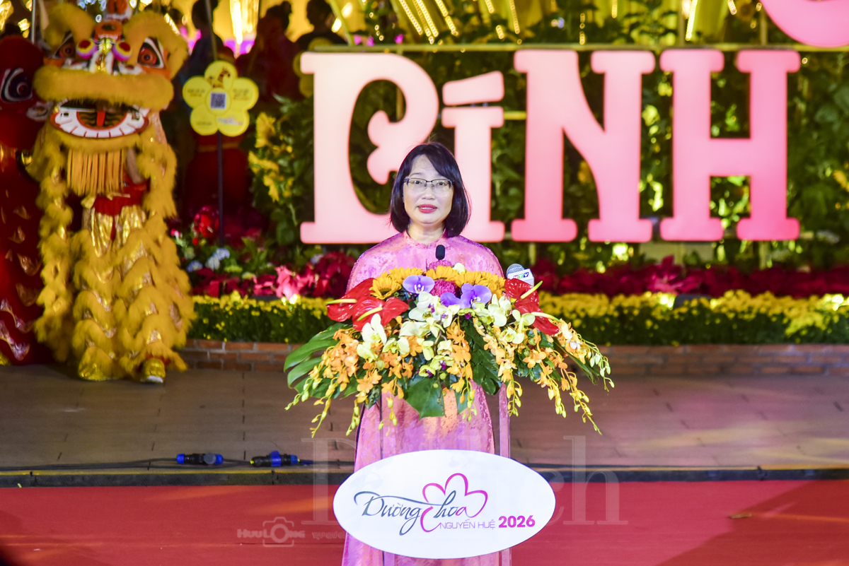 Mãn nhãn đêm khai mạc Đường hoa Bính Ngọ: Linh vật hòa quyện cùng nghìn hoa khoe sắc - 5