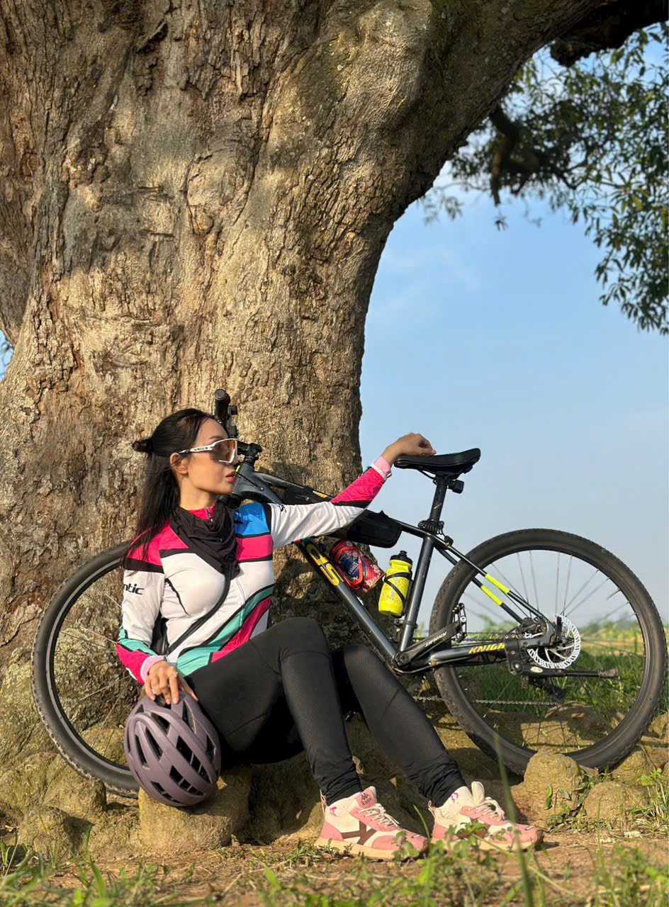 Nguyễn Thị Hoàng Quyên – Khi đam mê đạp xe trở thành cảm hứng sáng tạo nội dung