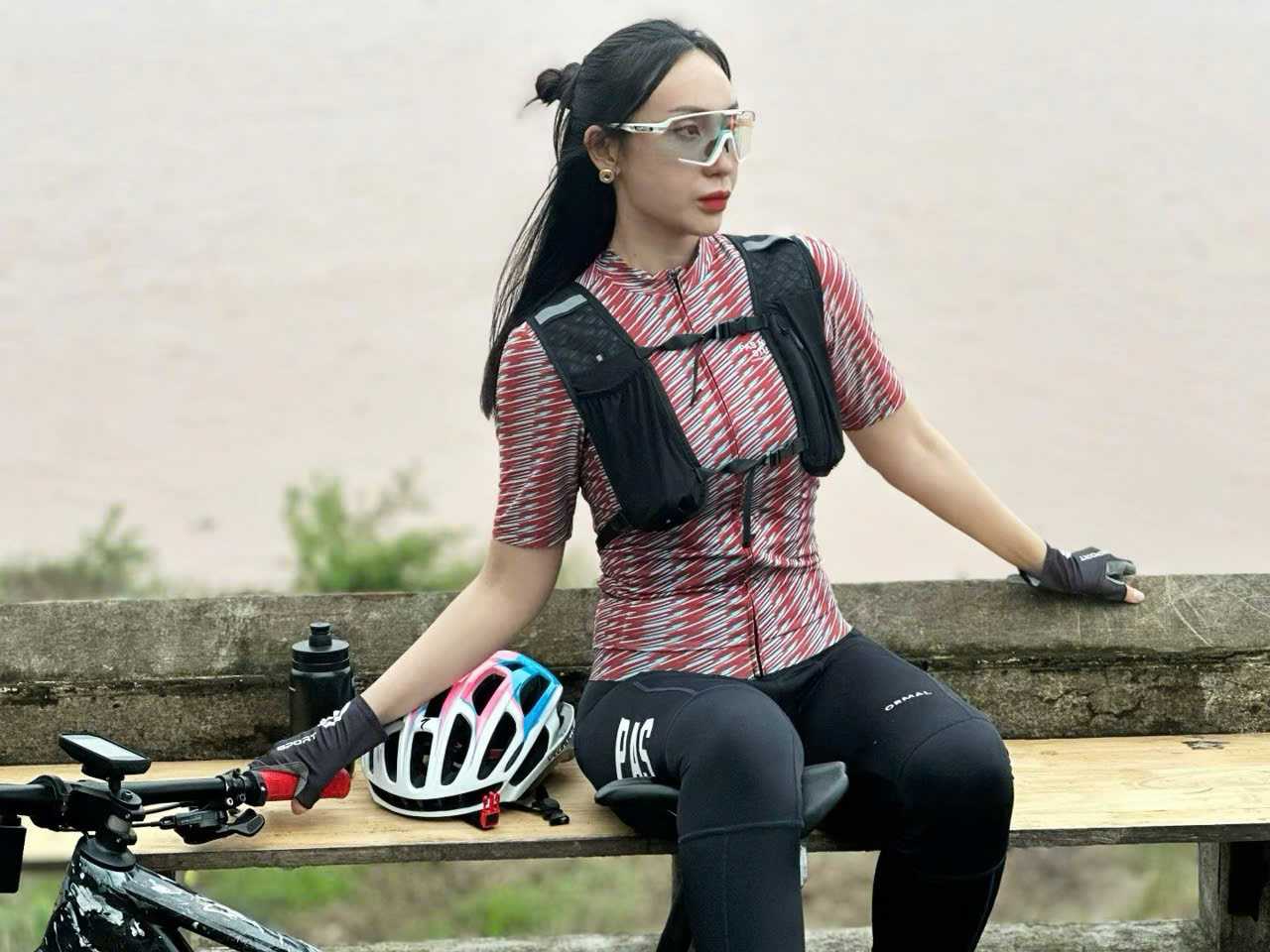 Nguyễn Thị Hoàng Quyên – Khi đam mê đạp xe trở thành cảm hứng sáng tạo nội dung